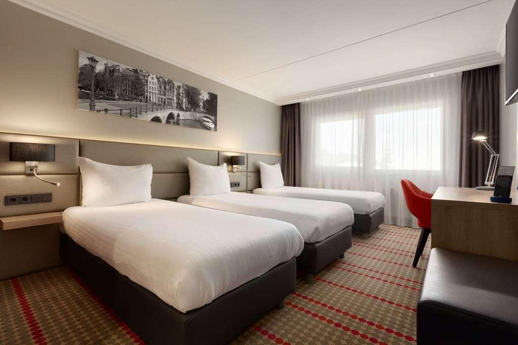 Hotel Ramada By Wyndham Amsterdam Airport Schiphol 4*