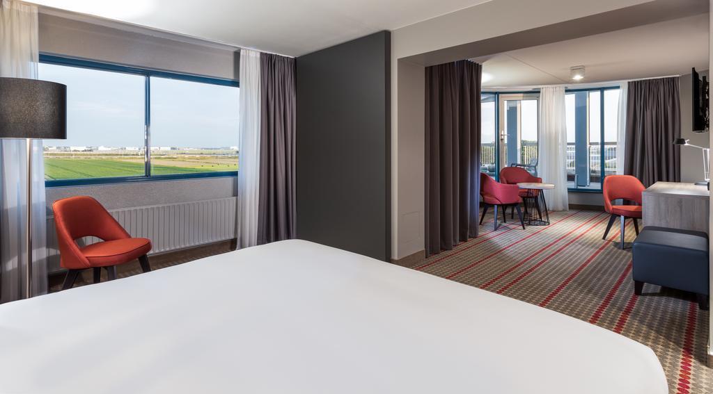 Ramada By Wyndham Amsterdam Airport Schiphol Hotel