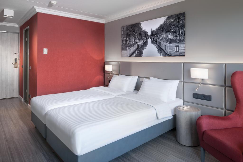 Ramada By Wyndham Amsterdam Airport Schiphol Hotel